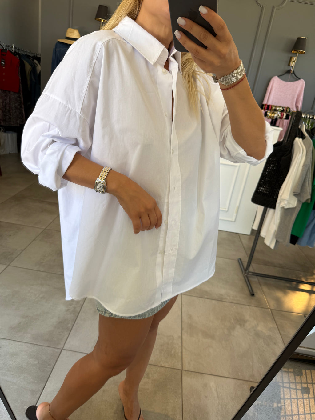 Beyaz oversize gömlek