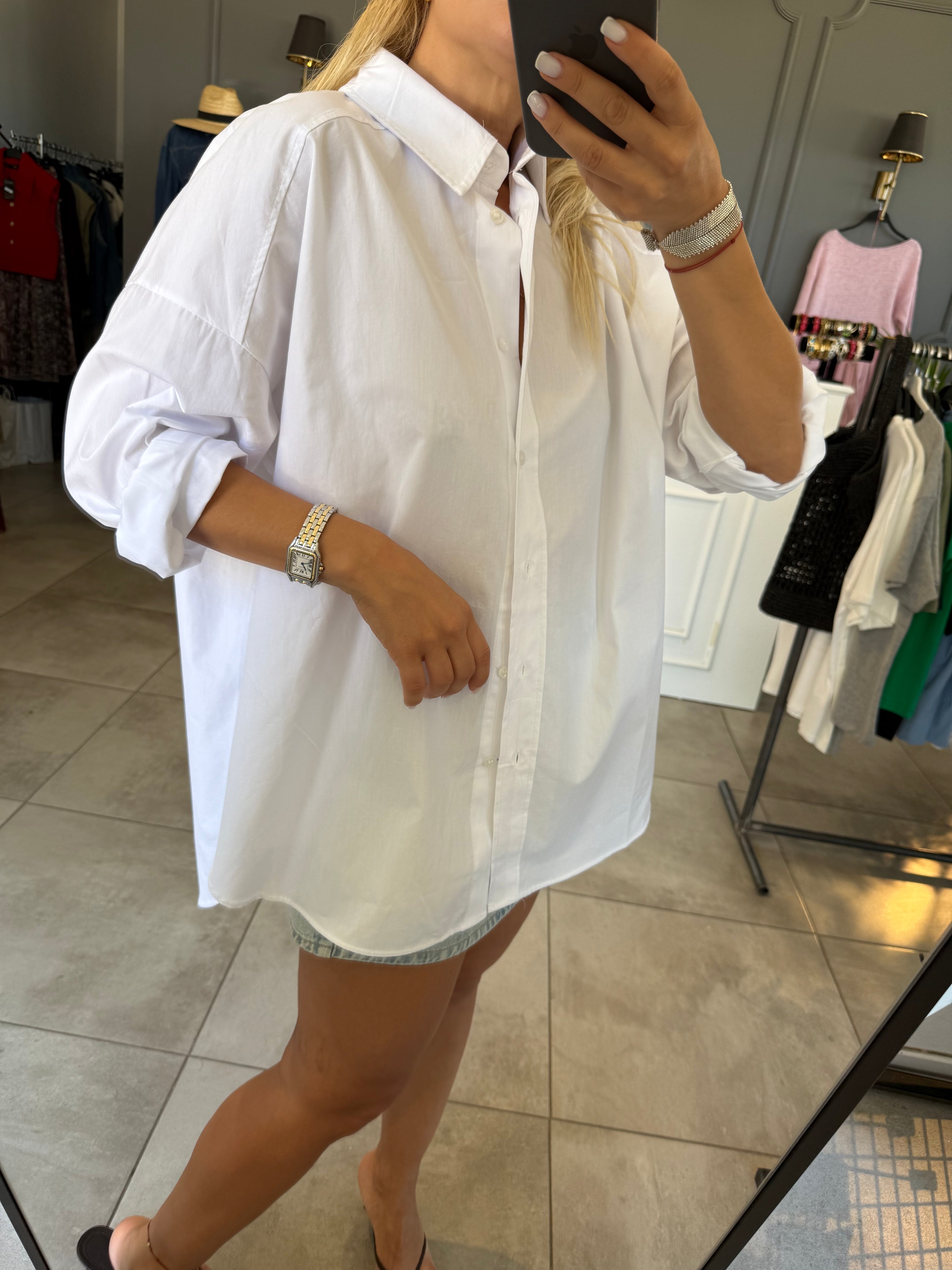 Beyaz oversize gömlek