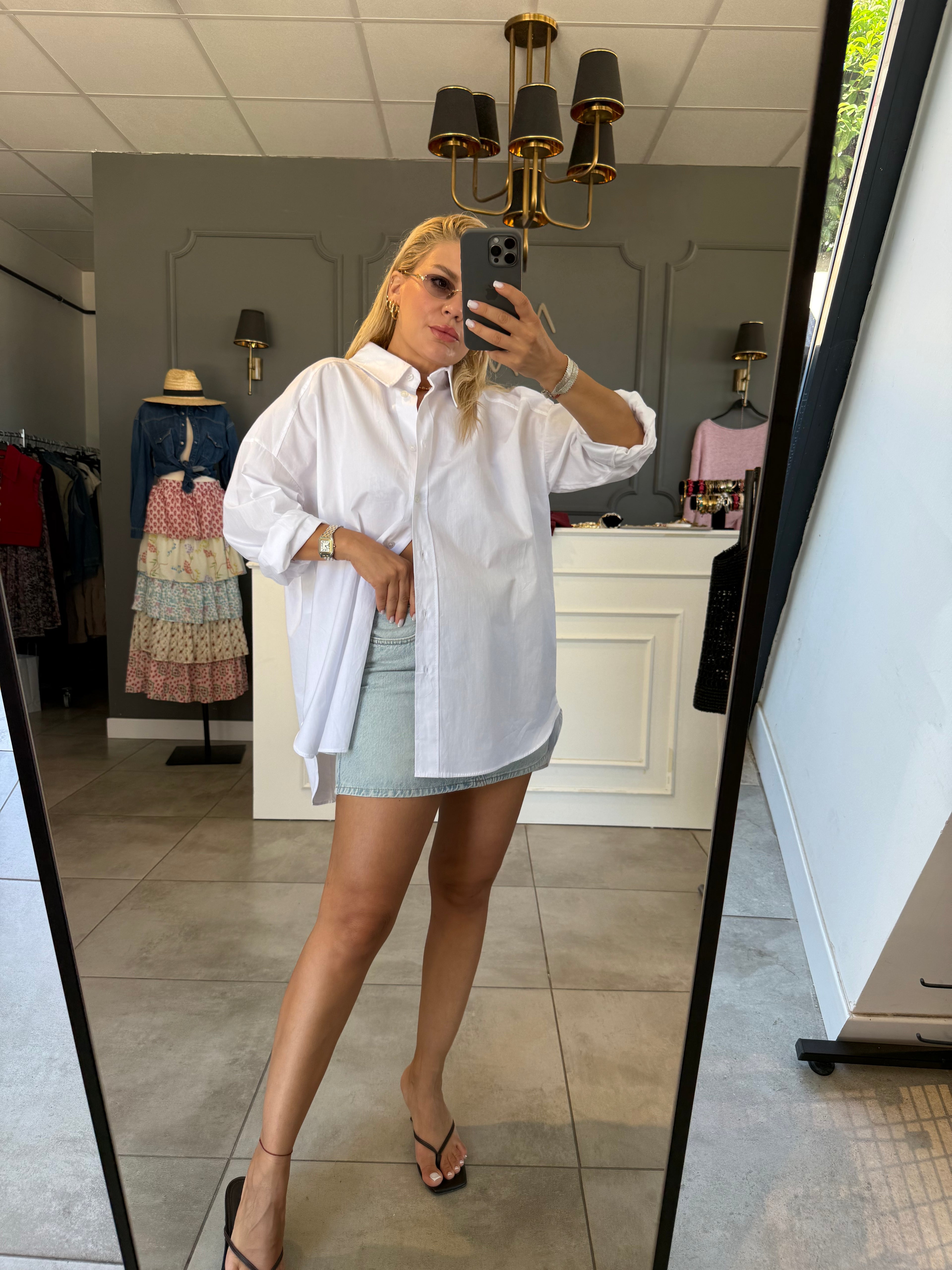 Beyaz oversize gömlek