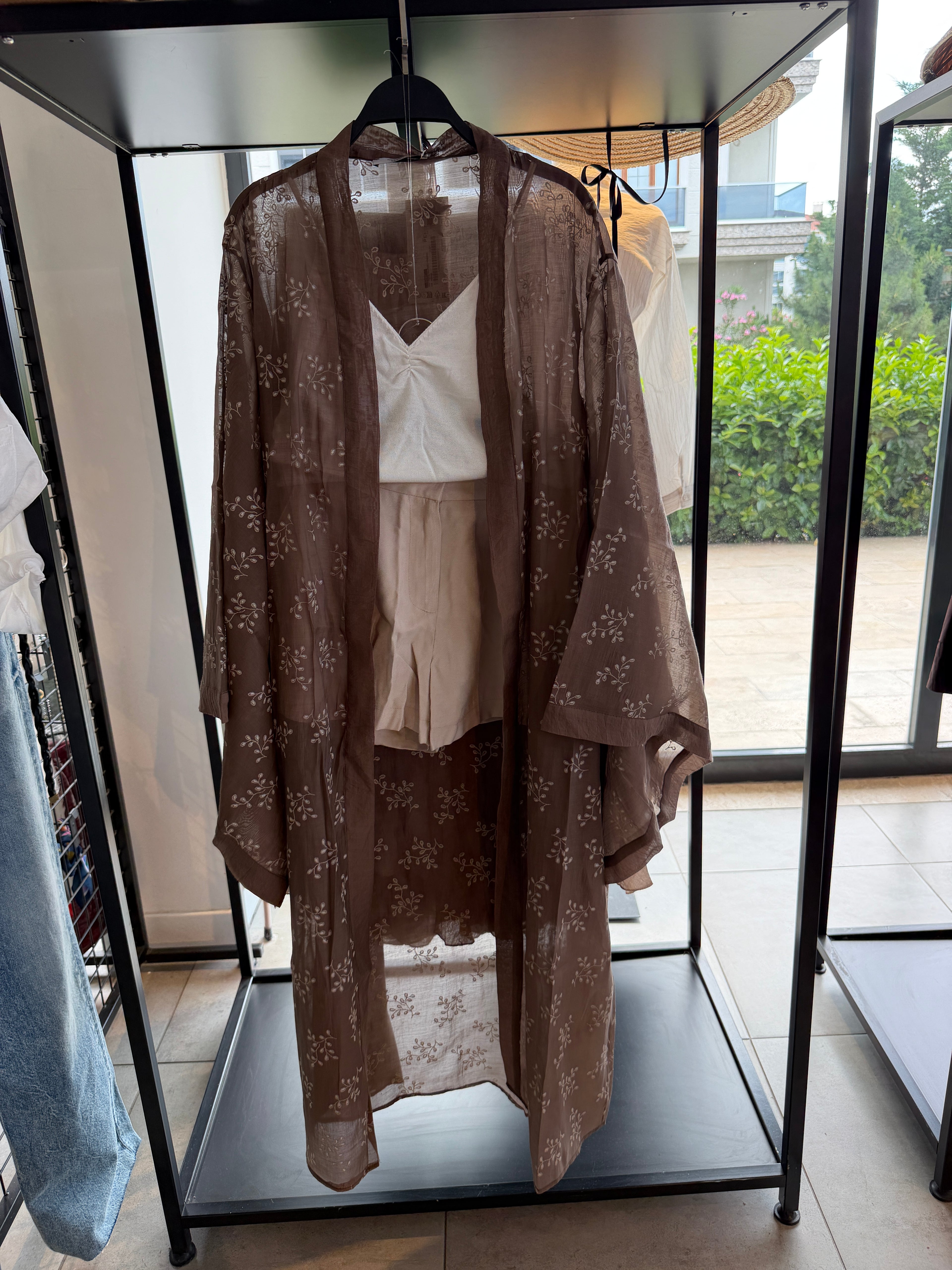 Kahverengi kimono