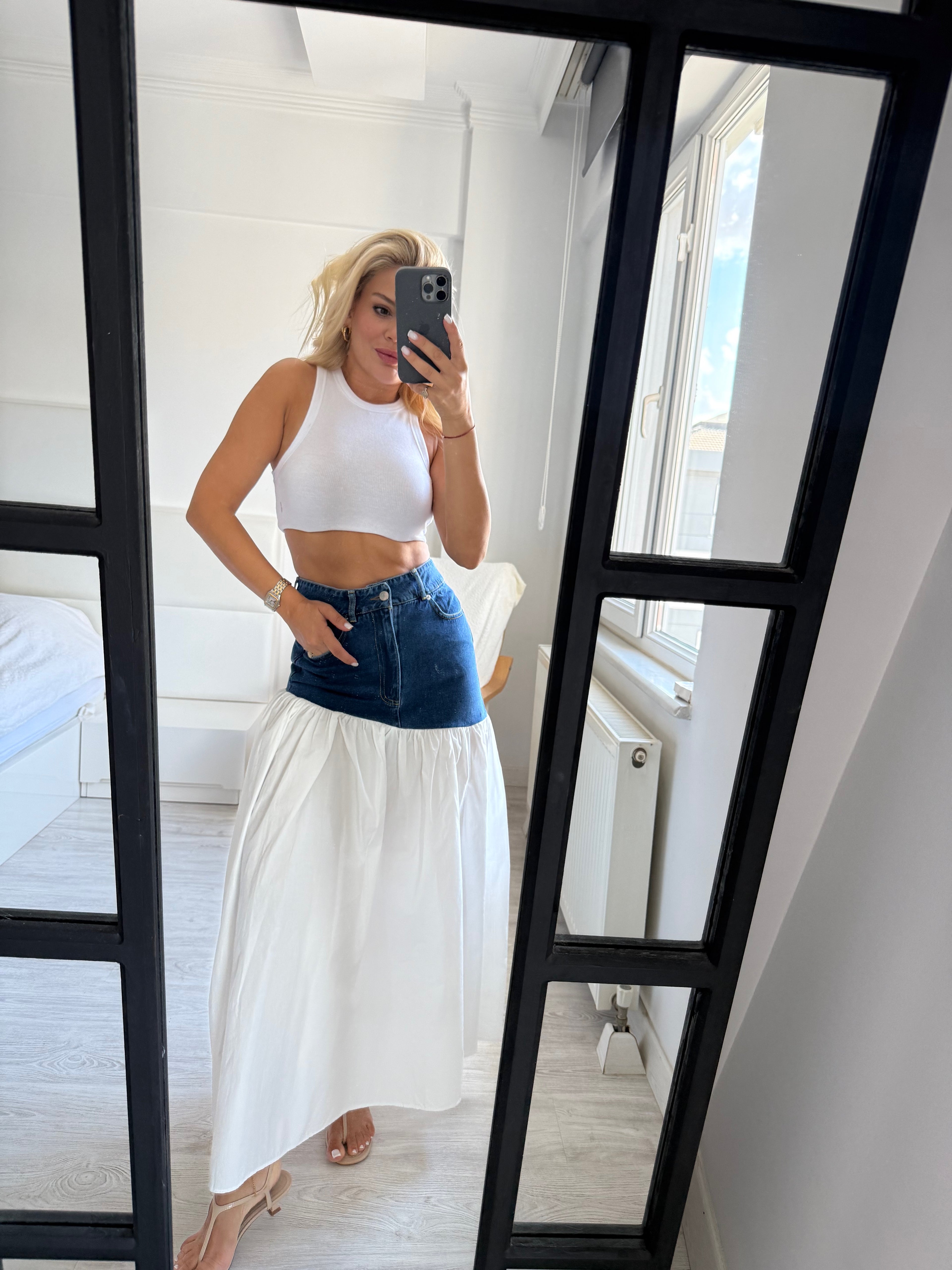 Denim detaylı etek